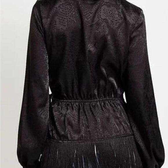 River Island Black Long Sleeve Wrap Fringe Hem Top Black‎ US 10 NWT IN PACKAGING - Picture 2 of 9
